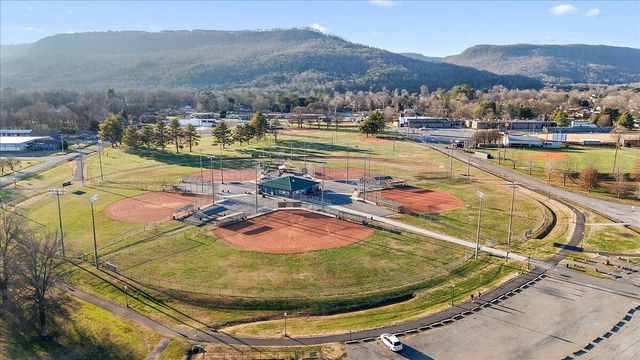 3670 Main Street # 5, Jasper, TN 37347