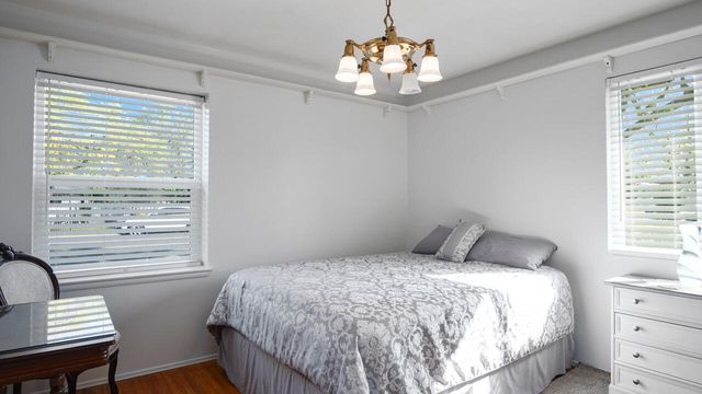 217 W Laura Avenue, Visalia, CA 93277