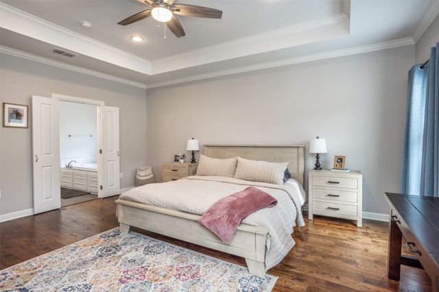 228 Colt Drive, Lake Kiowa, TX 76240