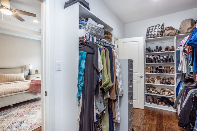 228 Colt Drive, Lake Kiowa, TX 76240