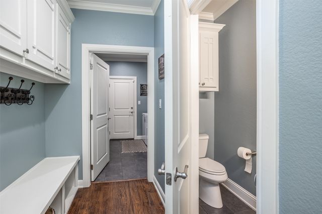 228 Colt Drive, Lake Kiowa, TX 76240