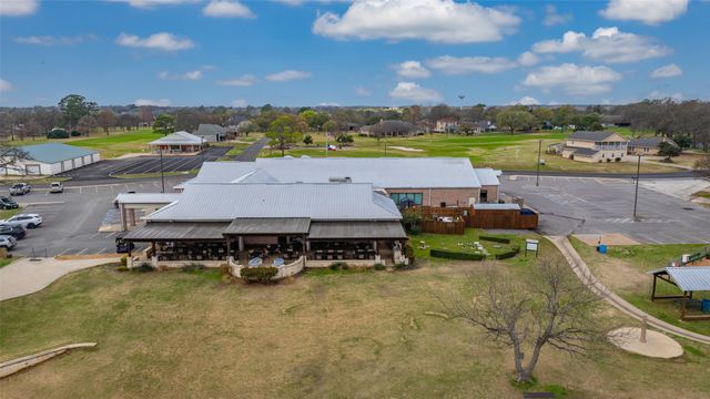 228 Colt Drive, Lake Kiowa, TX 76240