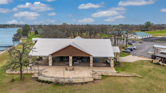 228 Colt Drive, Lake Kiowa, TX 76240