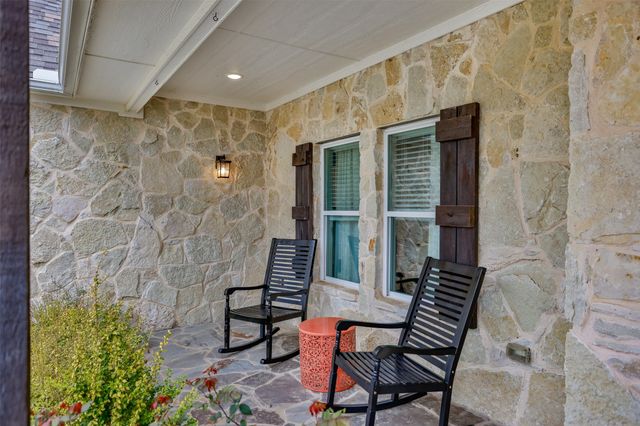 228 Colt Drive, Lake Kiowa, TX 76240