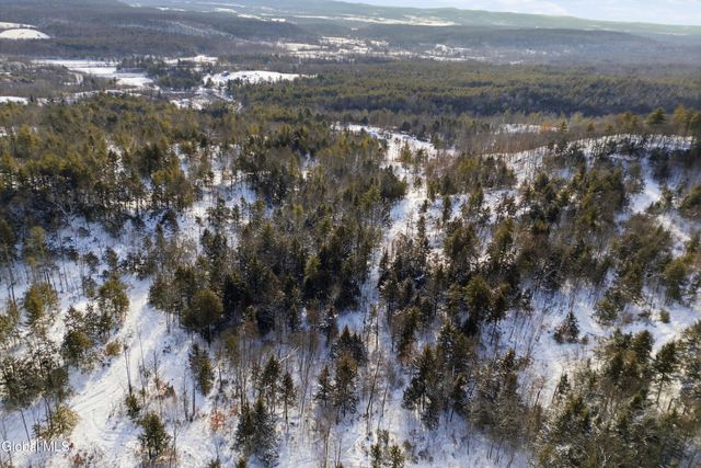 106 Kelsey Pond Lane, Fort Ann, NY 12827