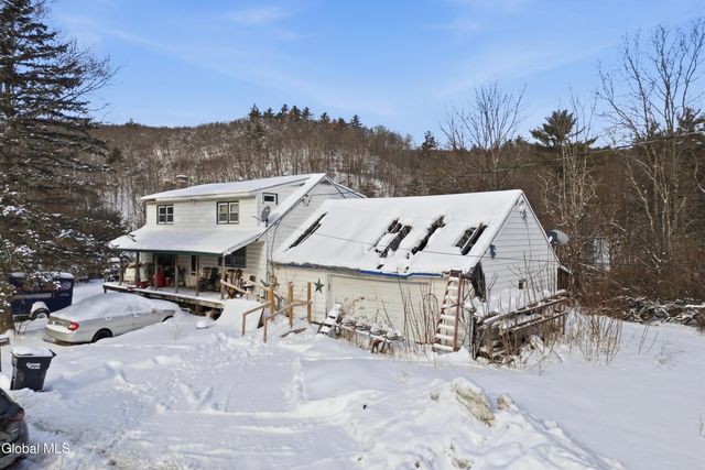 106 Kelsey Pond Lane, Fort Ann, NY 12827