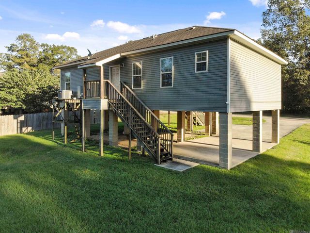 32491 Cynthia Dr, Denham Springs, LA 70706