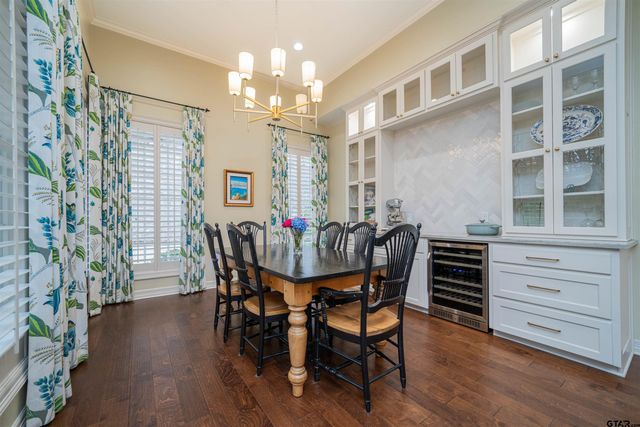 1206 Secluded Ln., Longview, TX 75604