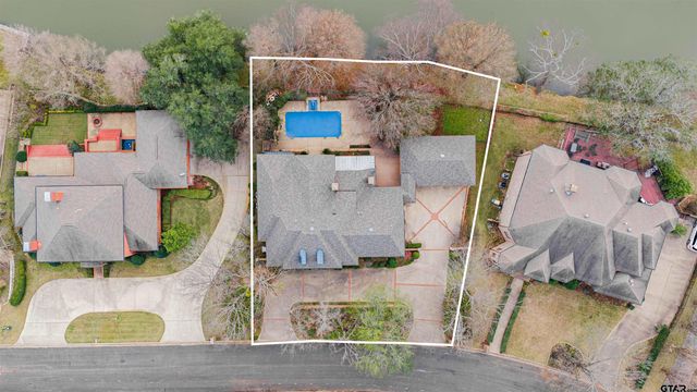 1206 Secluded Ln., Longview, TX 75604