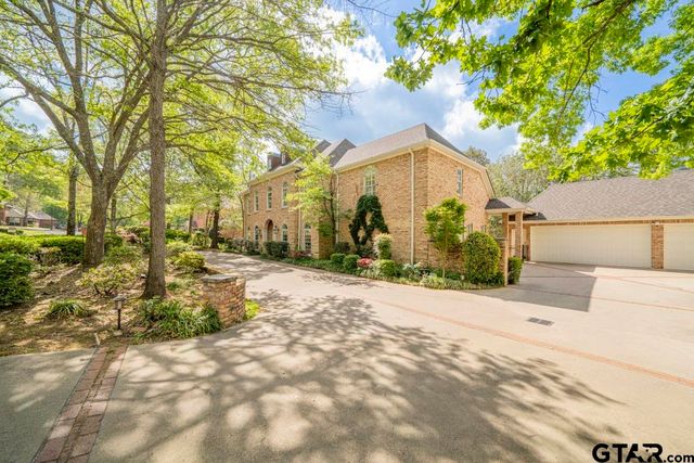 1206 Secluded Ln., Longview, TX 75604