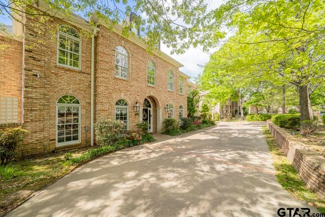 1206 Secluded Ln., Longview, TX 75604