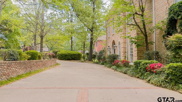 1206 Secluded Ln., Longview, TX 75604