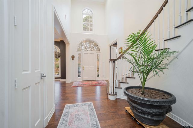 1206 Secluded Ln., Longview, TX 75604