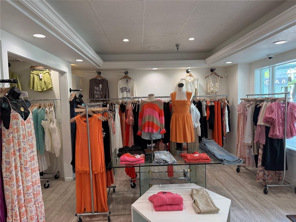 Image 8 of property listing at 362 FLAGLER AVENUE, New Smyrna Beach, FL 32169