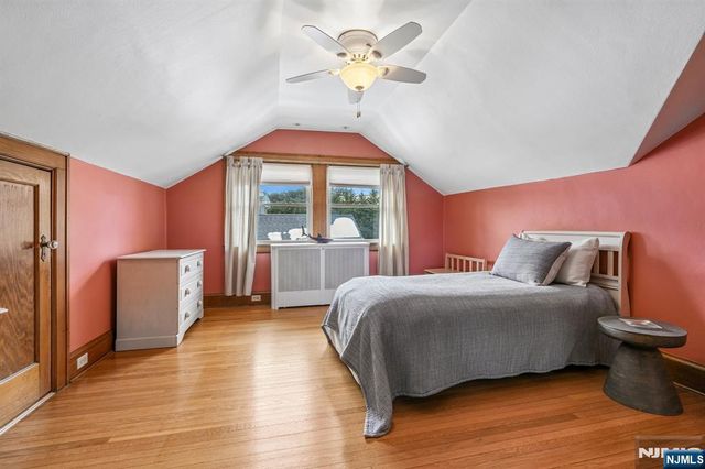 56 Park Avenue, Glen Rock, NJ 07452