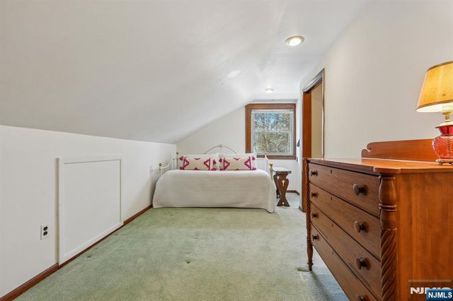 56 Park Avenue, Glen Rock, NJ 07452