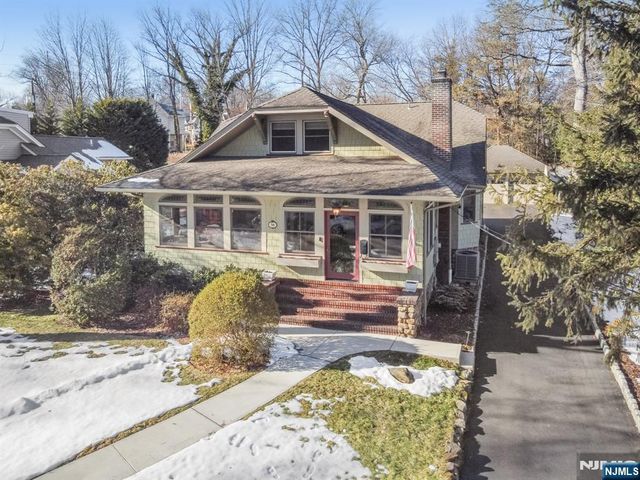 56 Park Avenue, Glen Rock, NJ 07452