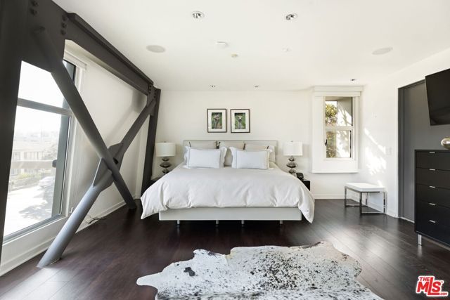1513 9th Street 3, Santa Monica, CA 90401