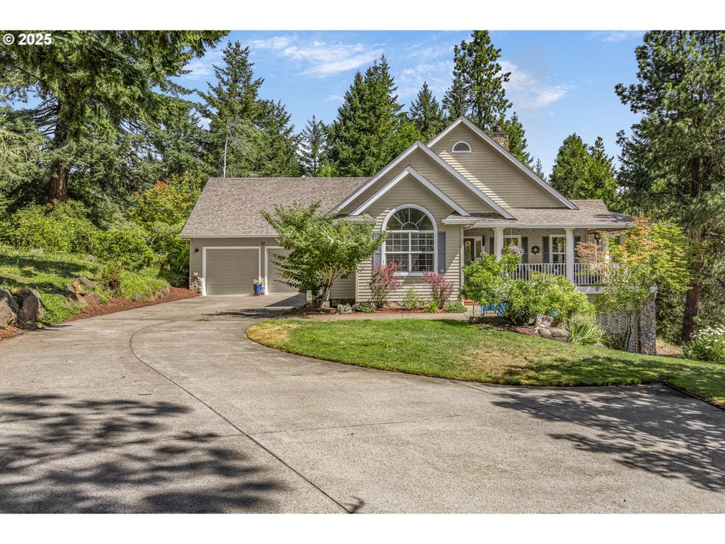 32810 SISTERS Loop, Eugene, OR 97405
