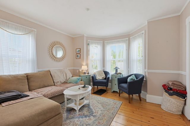 2 Dearborn Ave, Beverly, MA 01915