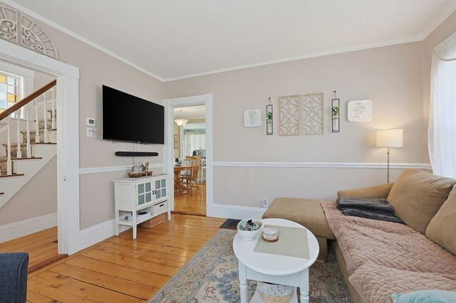 2 Dearborn Ave, Beverly, MA 01915