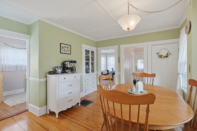 2 Dearborn Ave, Beverly, MA 01915