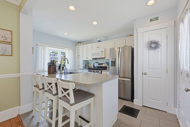 2 Dearborn Ave, Beverly, MA 01915