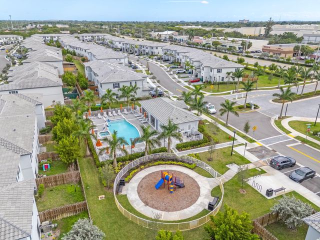 4613 NW 118th Avenue 4613, Coral Springs, FL 33076