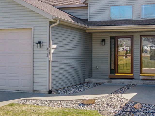 433 14th Avenue, Baraboo, WI 53913