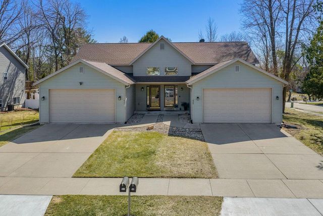 433 14th Avenue, Baraboo, WI 53913
