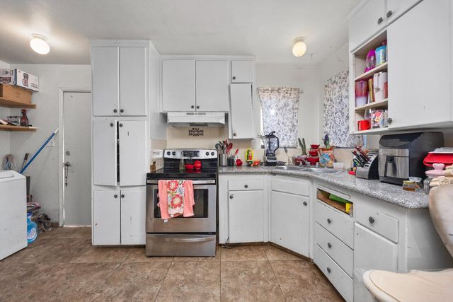 3626 E Lowe Avenue, Fresno, CA 93702