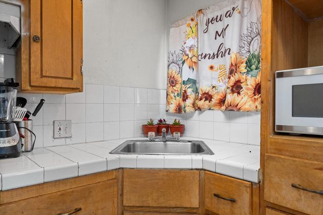 3626 E Lowe Avenue, Fresno, CA 93702