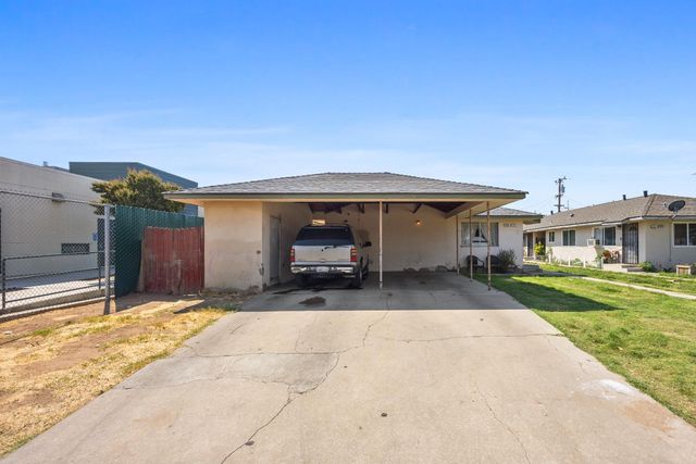 3626 E Lowe Avenue, Fresno, CA 93702