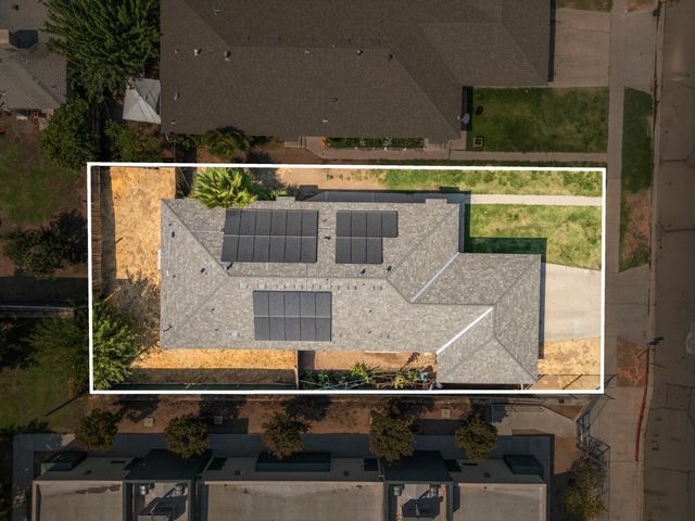 3626 E Lowe Avenue, Fresno, CA 93702