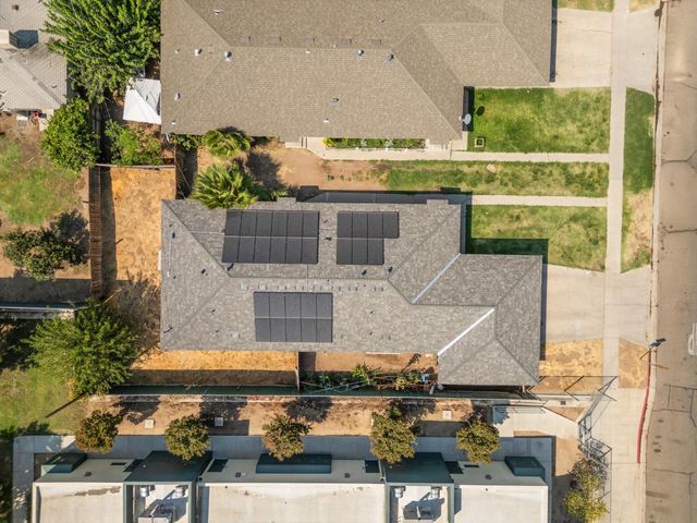 3626 E Lowe Avenue, Fresno, CA 93702