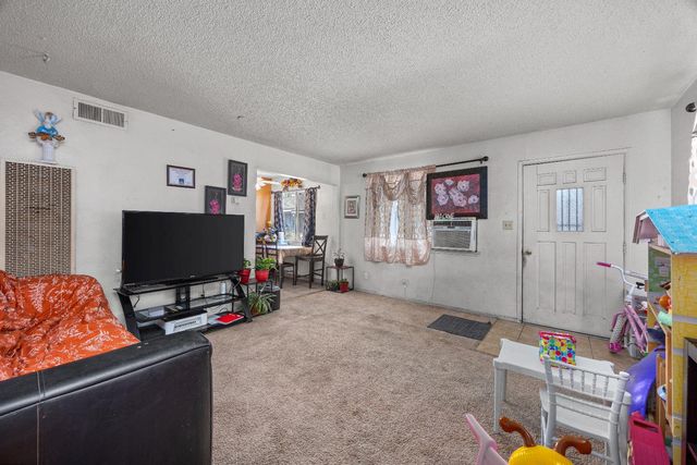 3626 E Lowe Avenue, Fresno, CA 93702