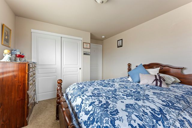 521 Florida Street, Moses Lake, WA 98837