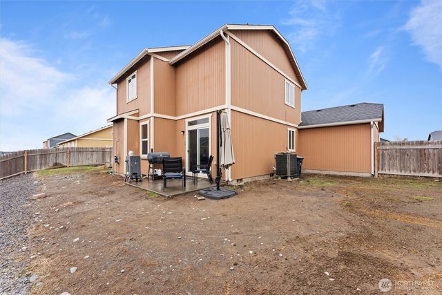 521 Florida Street, Moses Lake, WA 98837