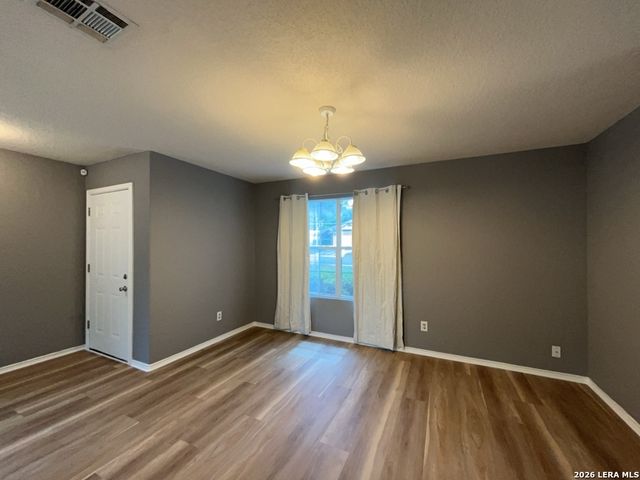 9011 Laguna Falls, San Antonio, TX 78251