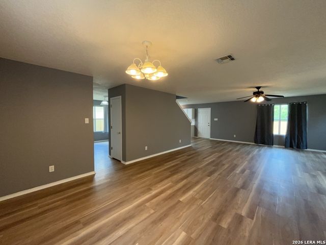 9011 Laguna Falls, San Antonio, TX 78251