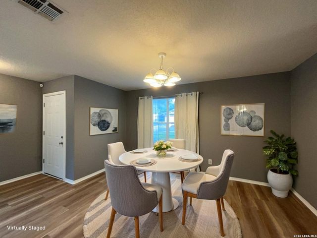 9011 Laguna Falls, San Antonio, TX 78251