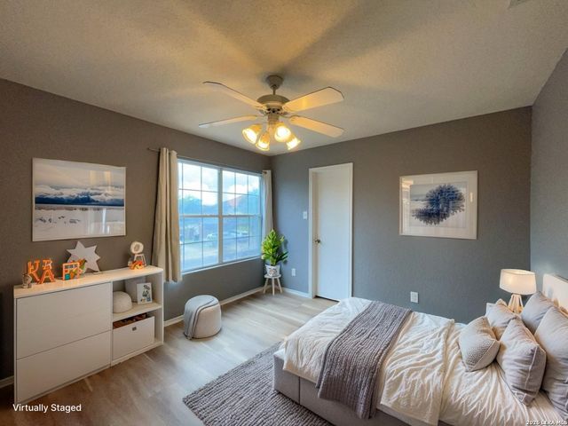 9011 Laguna Falls, San Antonio, TX 78251