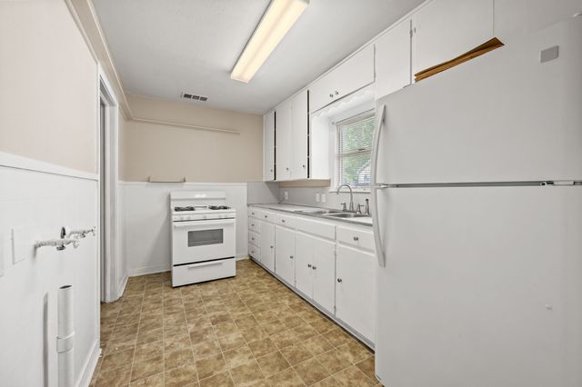 3409 Dalford Street, Fort Worth, TX 76111