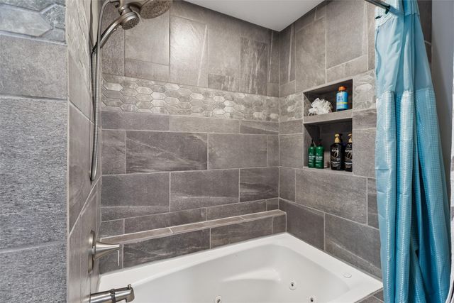 1110 Johnson Street, Des Moines, IA 50315