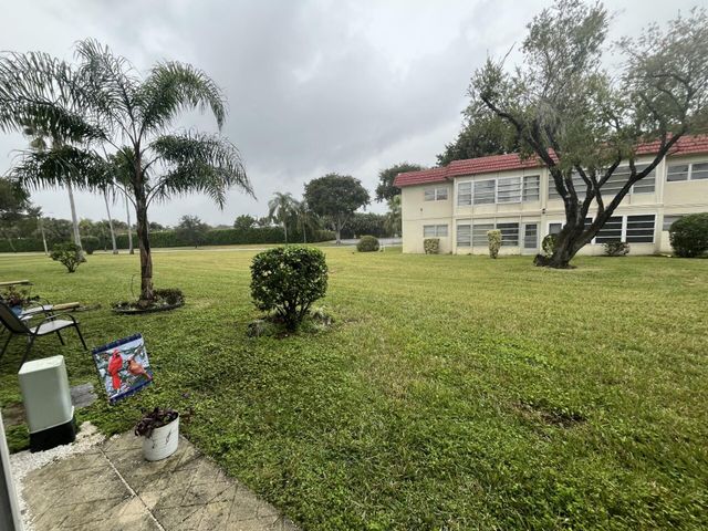 21 Abbey Lane 104, Delray Beach, FL 33446