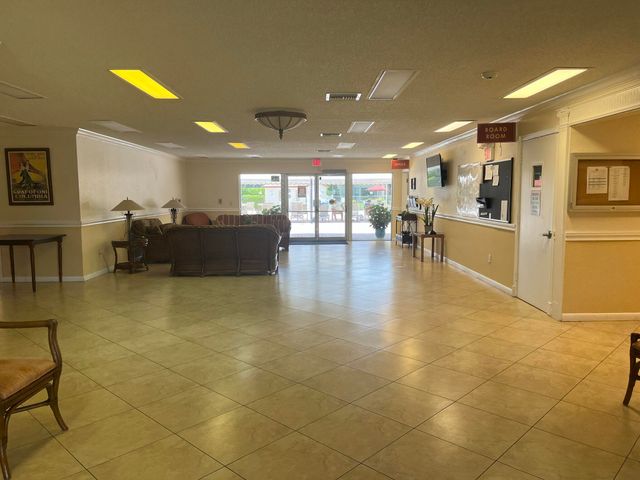 21 Abbey Lane 104, Delray Beach, FL 33446