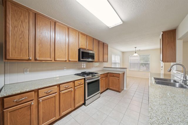 2309 Neches Drive, Deer Park, TX 77536