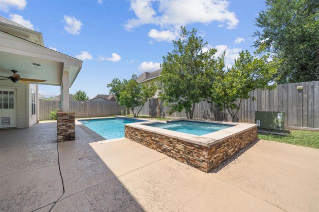 2309 Neches Drive, Deer Park, TX 77536