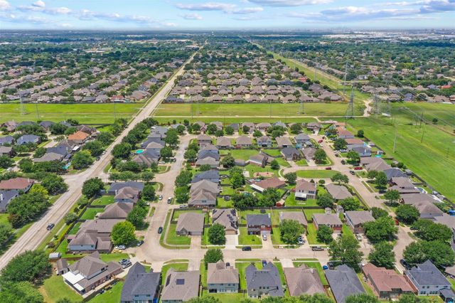 2309 Neches Drive, Deer Park, TX 77536