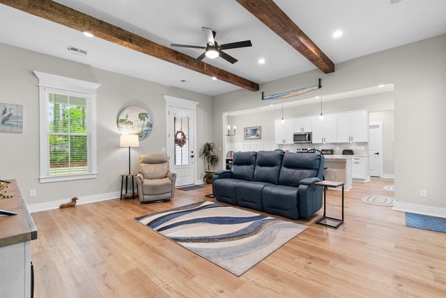 464 NW Boundary Loop Rd., Calabash, NC 28467